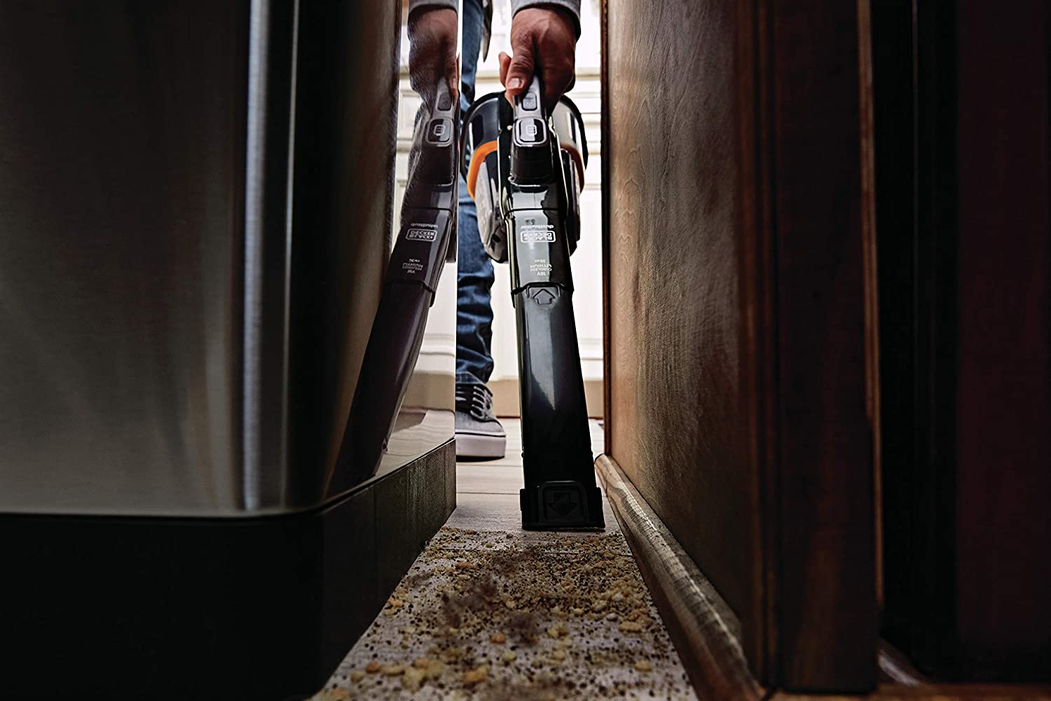 Портативний BLACK&DECKER акум. пилосос BHHV520JF