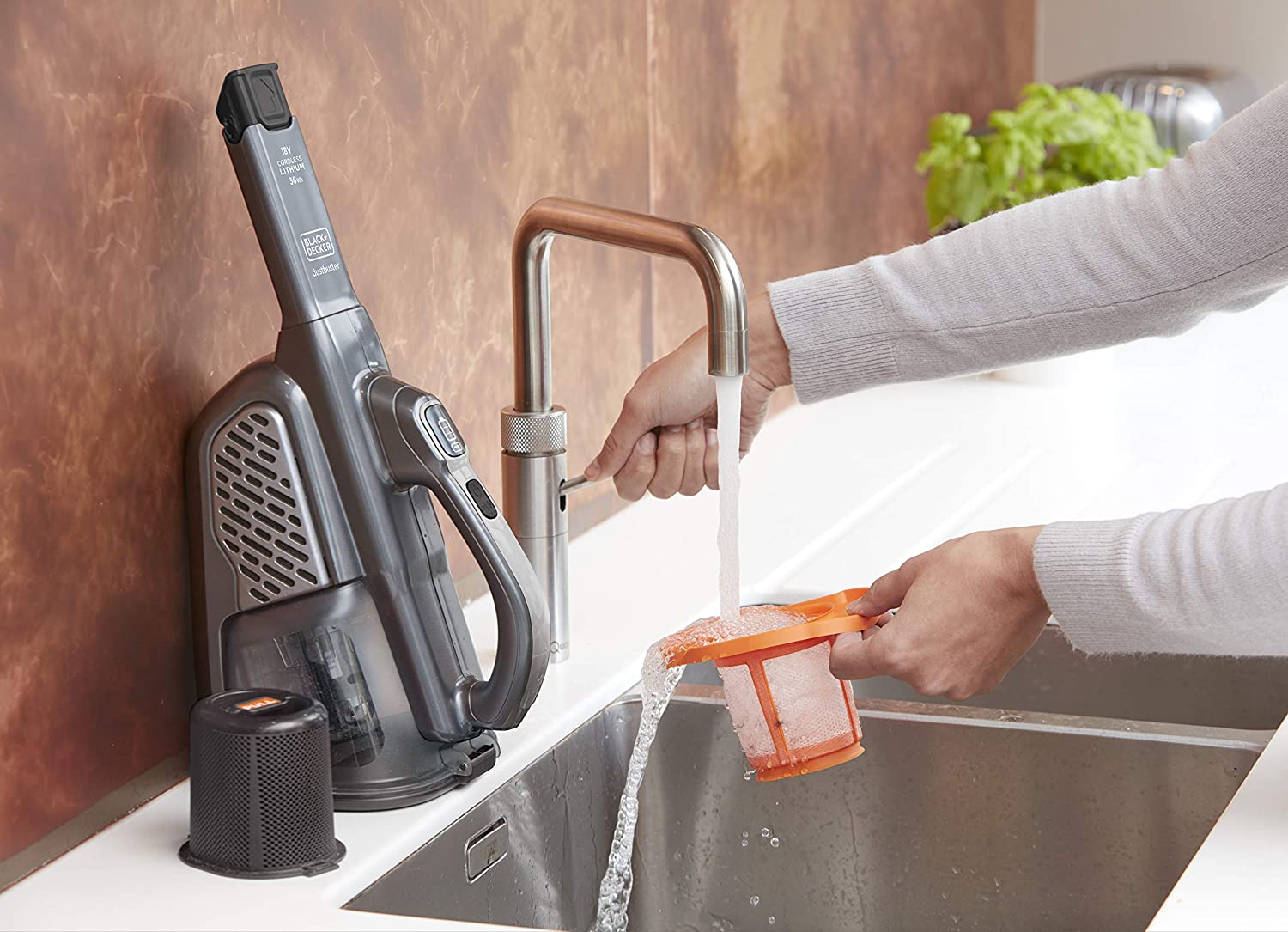 Портативний BLACK&DECKER акум. пилосос BHHV520JF