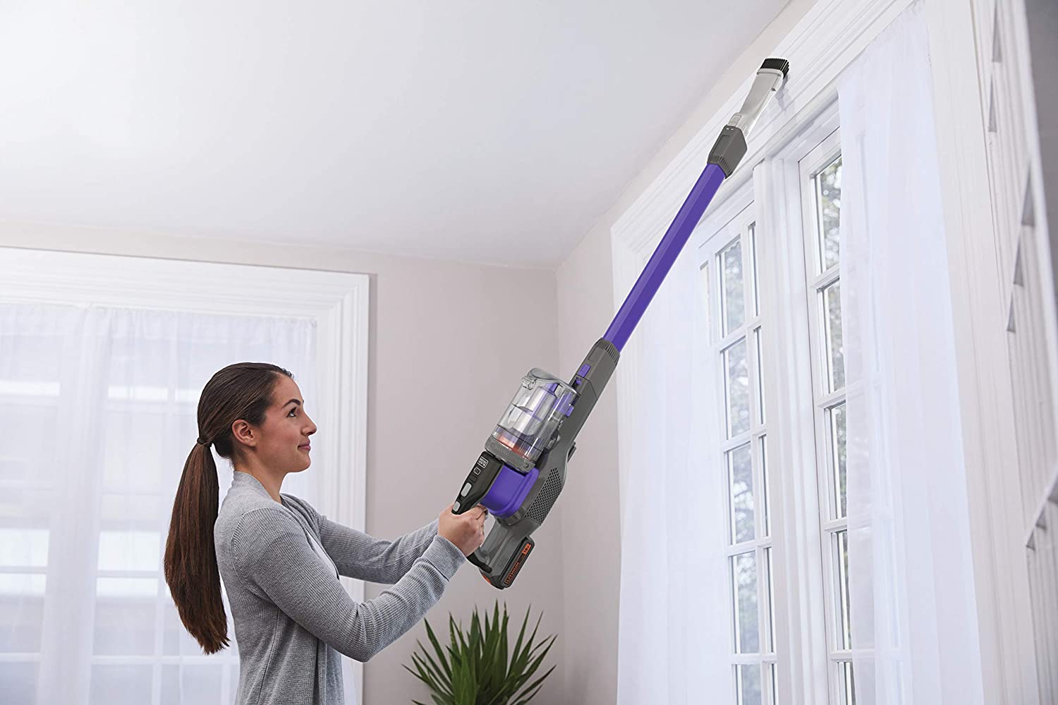 Портативний BLACK&DECKER акум. електровіник BHFEV182CP