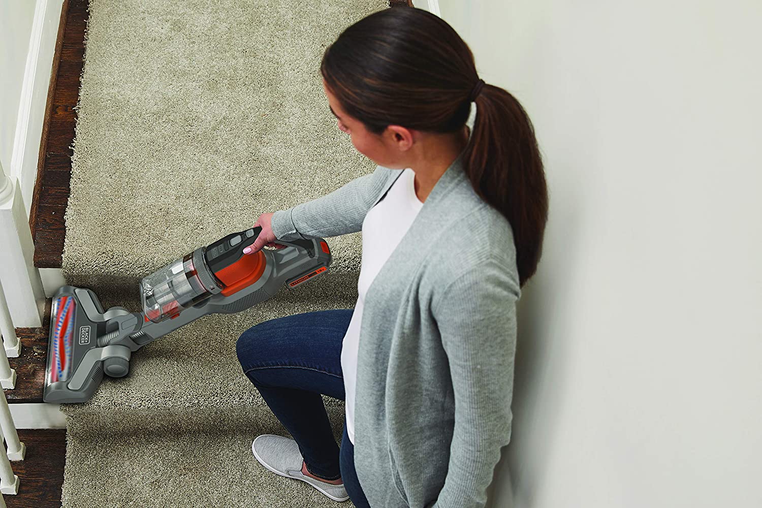Портативний BLACK&DECKER акум. електровіник BHFEV182C