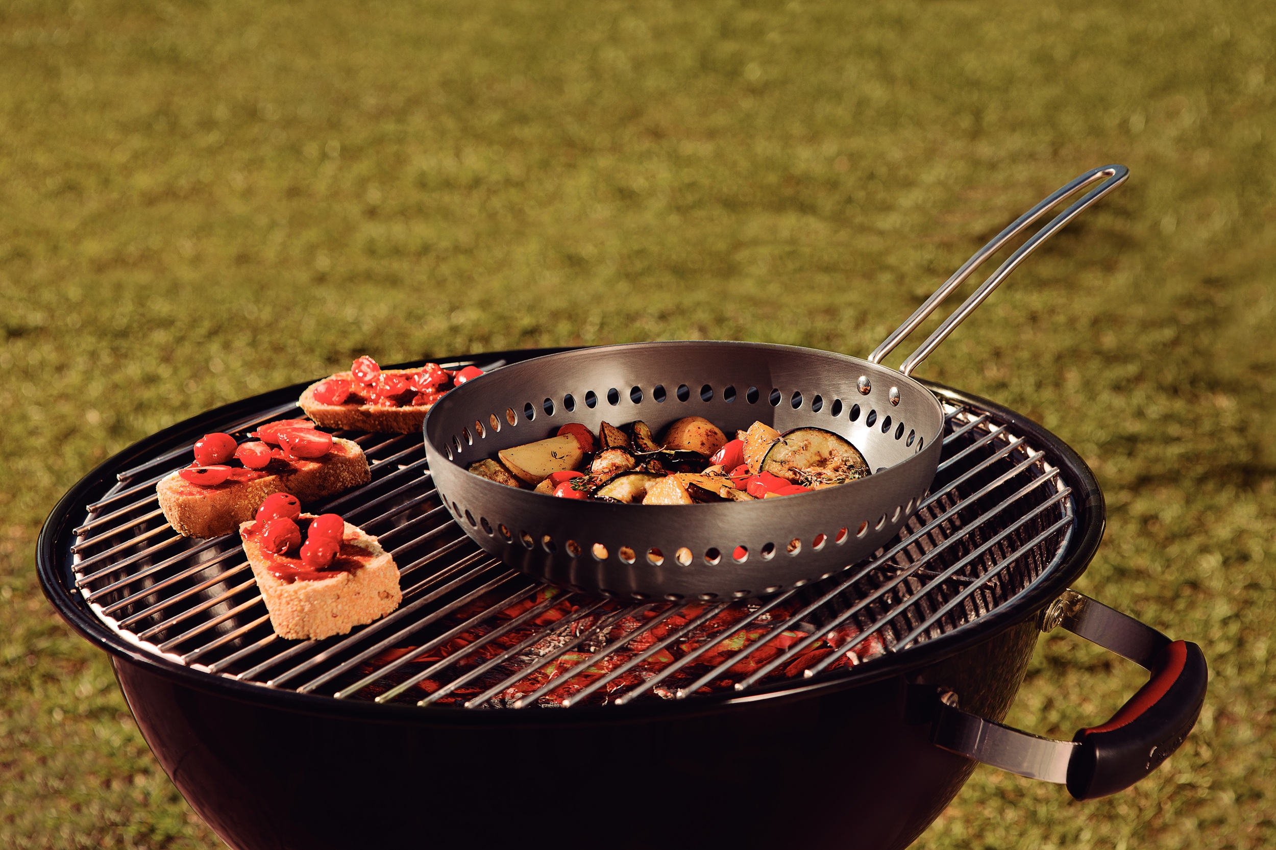 Барбекю TRAMONTINA Barbecue сковорода ВОК для гриля 26 см (20847/026)
