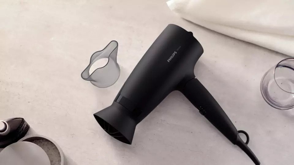 Фен Philips BHD308/10 (6693040)