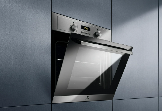 Вбуд. духовка ELECTROLUX EOF3H00BX