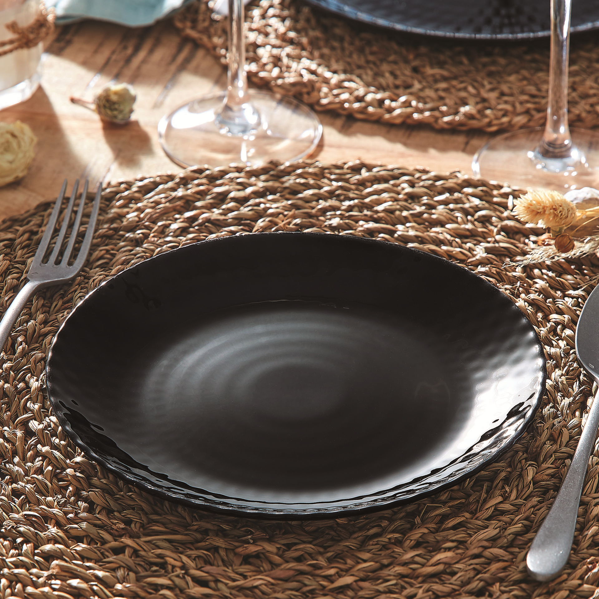 Тарілка LUMINARC PAMPILLE BLACK /19 см /десерт. (Q4620)