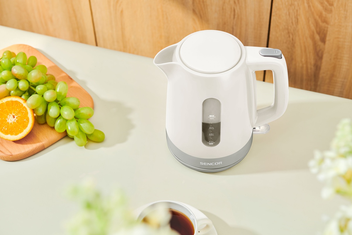 Чайник SENCOR SWK 1020WH