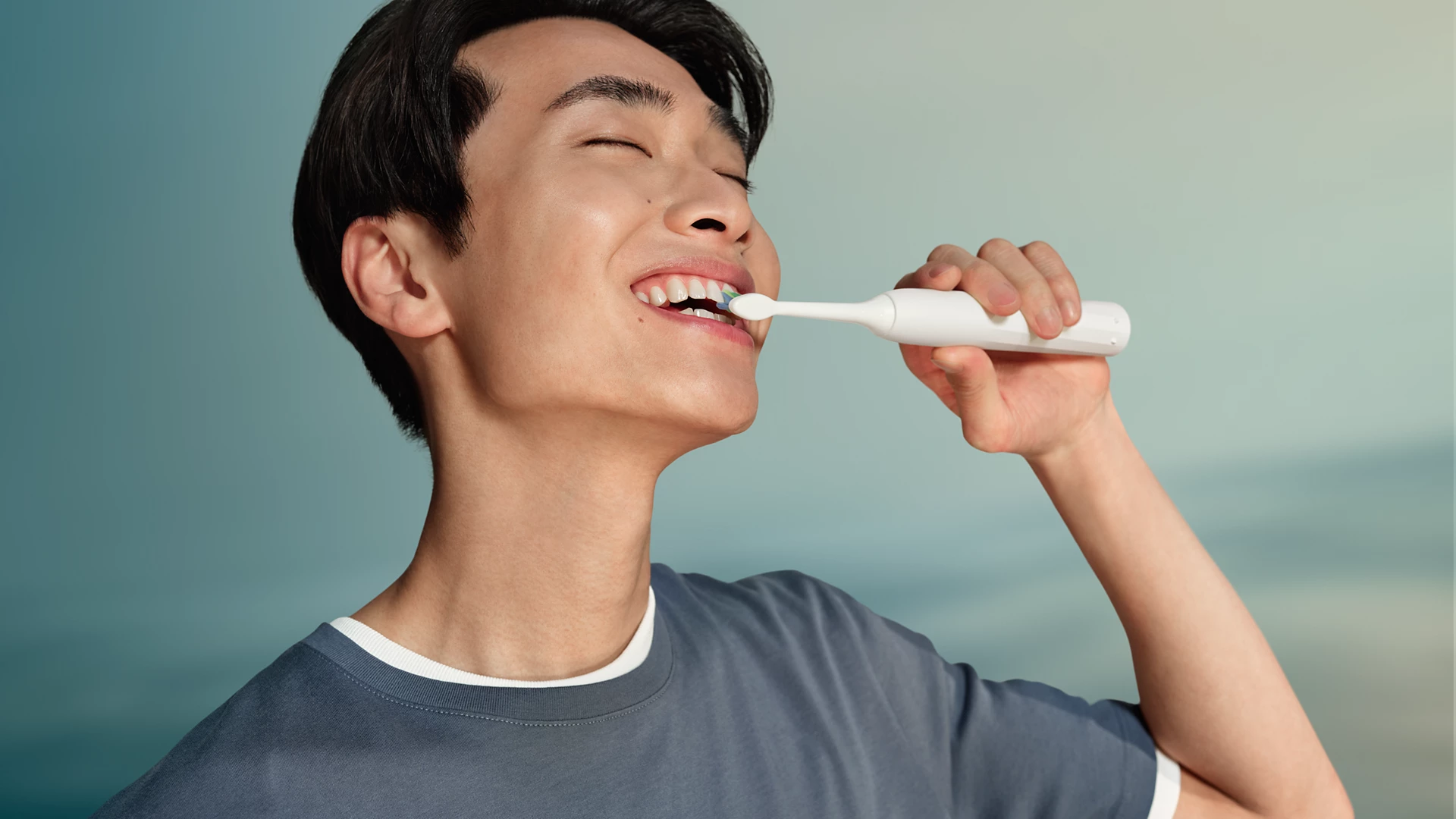 Зубна електрощітка PHILIPS Електрична зубна щітка Sonicare HX4021/01 серії 2100