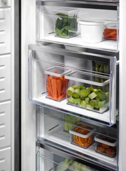 Морозильна камера ELECTROLUX LUS7ME28X