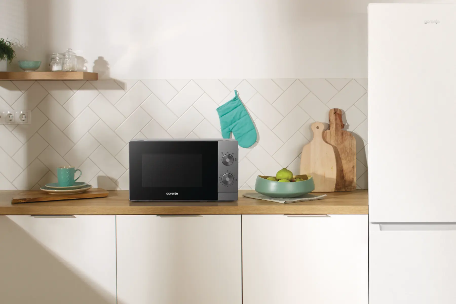 Мікрохвильова піч GORENJE MO20E1T4