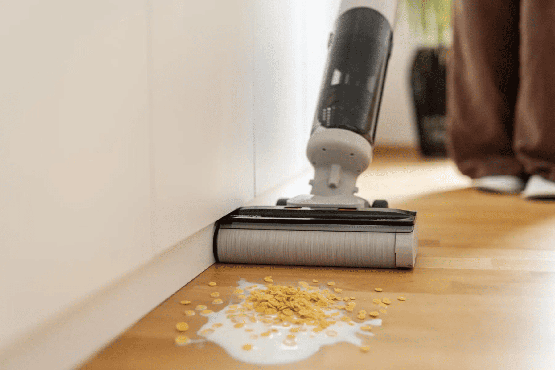 Пилосос акумуляторний Wet&dry GORENJE SFC216100G