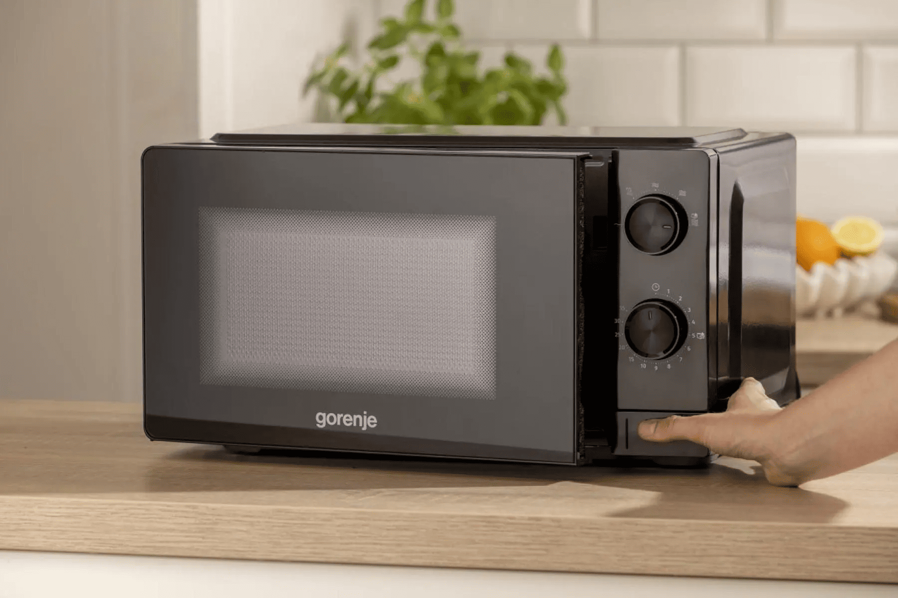 Мікрохвильова піч GORENJE MO20CE1B5 (M20XYZ)