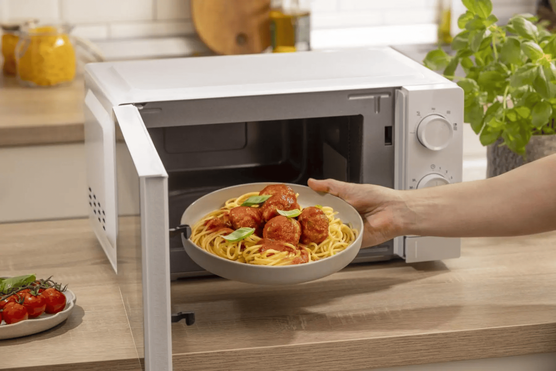 Мікрохвильова піч GORENJE MO20CE1W5
