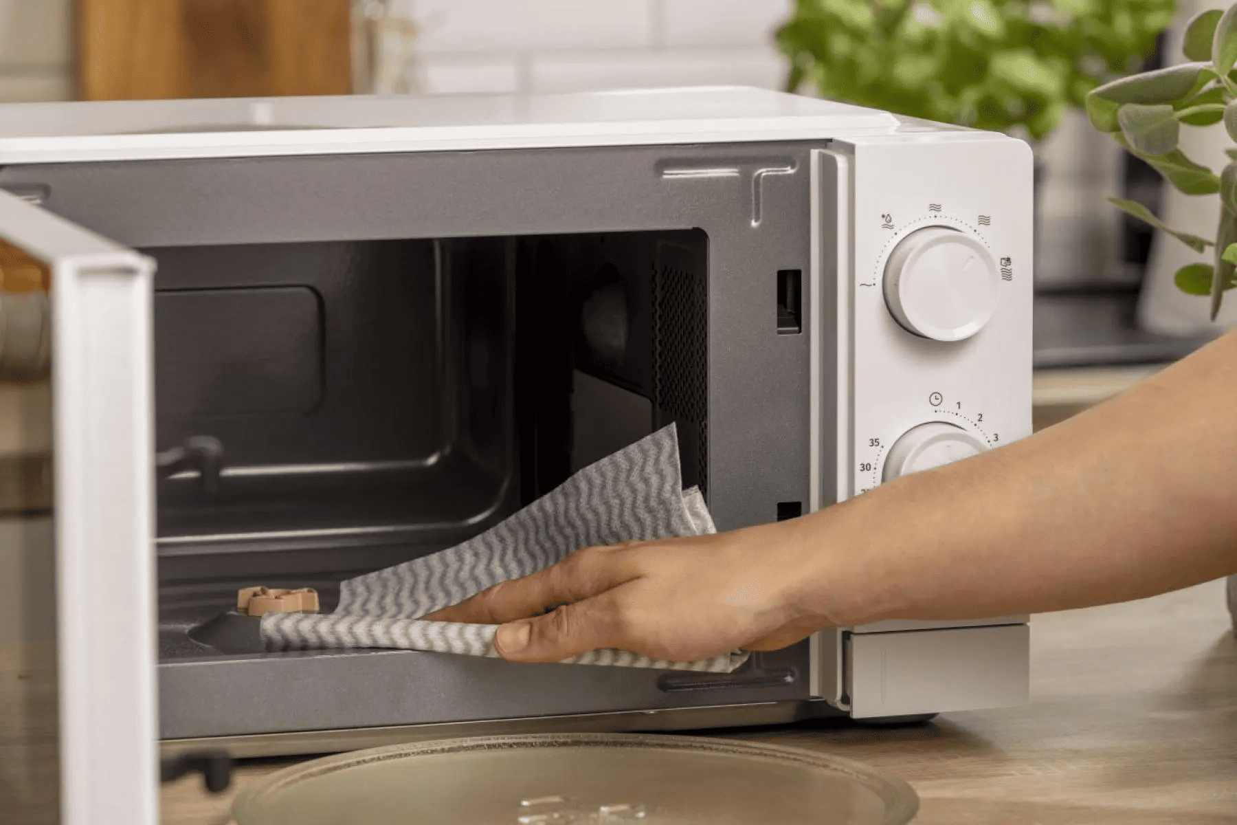 Мікрохвильова піч GORENJE MO20CE1W5