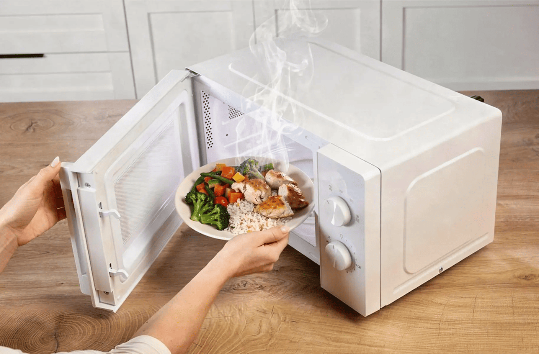Мікрохвильова піч GORENJE MO20E1W5