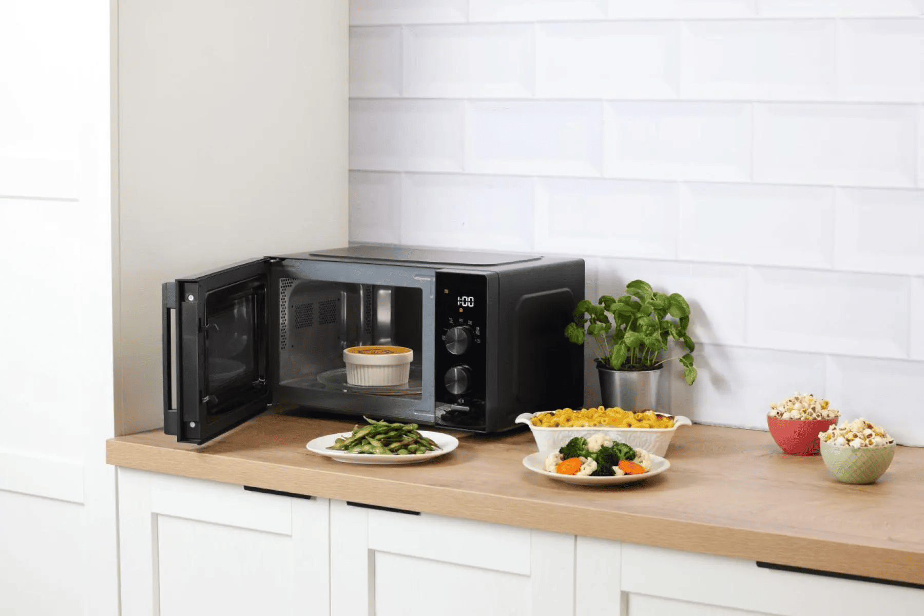 Мікрохвильова піч GORENJE MO20AE1B5