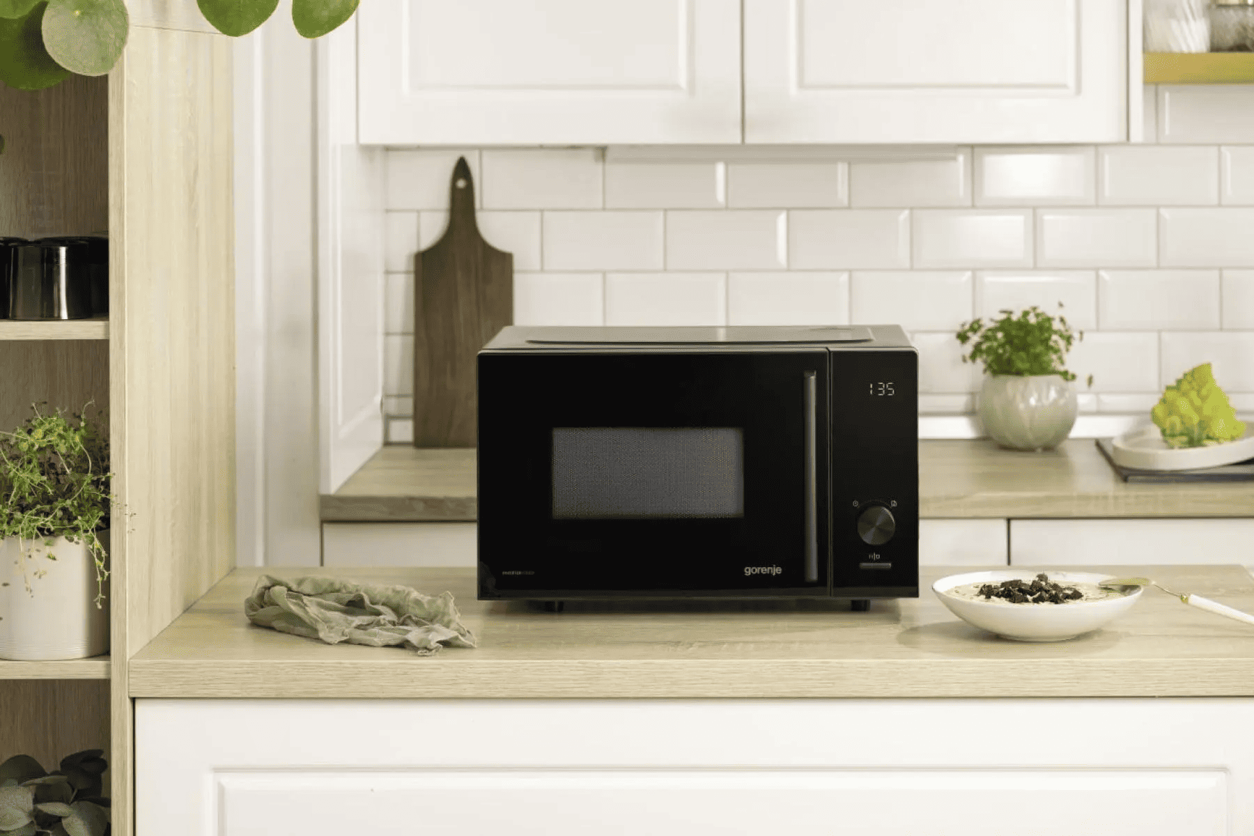 Мікрохвильова піч GORENJE MO23S3B5