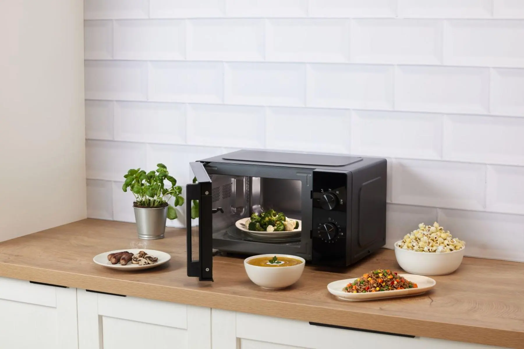 Мікрохвильова піч GORENJE MO20E1B5 (C20MXP99-G7E-B1B)